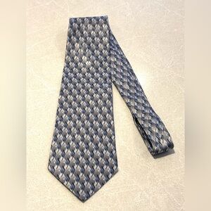Jones New York Gray Blue White Geometric Patterned Men's Vintage 100% Silk Tie